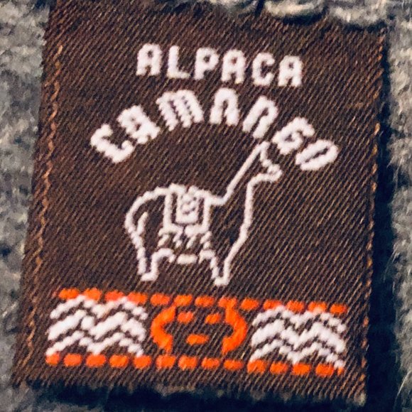 Alpaca Fringe Scarf NWOT - Picture 3 of 3